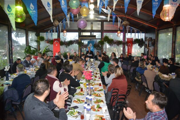DEVA BURSA’DA İLK ADAY BELLİ OLDU… İLK ADAY BİR KADIN…