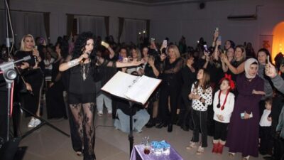 ŞAHSENEM 500 KADINLA EĞLENDİ