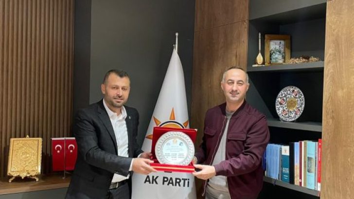 “Akademisyen Güney Ferhat Batı, AK Parti Mardin İl Başkanlığı’na Hayırlı Olsun ve Nezaket Ziyareti”