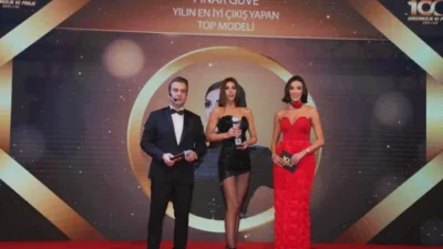 Pınar Güve,  Başarısını “Yılın En İyi Modeli” Ödülü İle Taçlandırdı