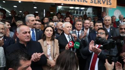 BOZBEY HEYECANI: COŞKU SOKAĞA TAŞTI