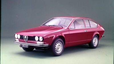 Alfa Romeo, İki Efsanevi Modelin Yıl Dönümünü Kutluyor
