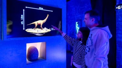 Dinozorlar, Türkiye’nin ilk holografik eğlence parkı DigiZoo’da hayat buluyor