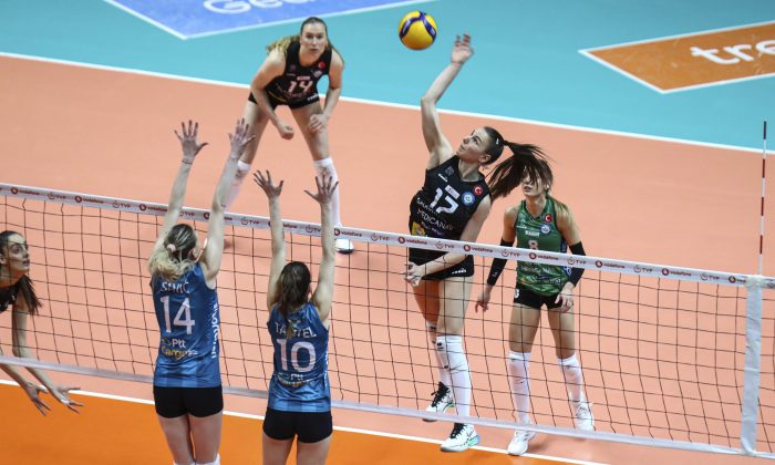 NİLÜFER’İN SULTANLARI DEPLASMANDAN 3 PUANLA DÖNDÜ