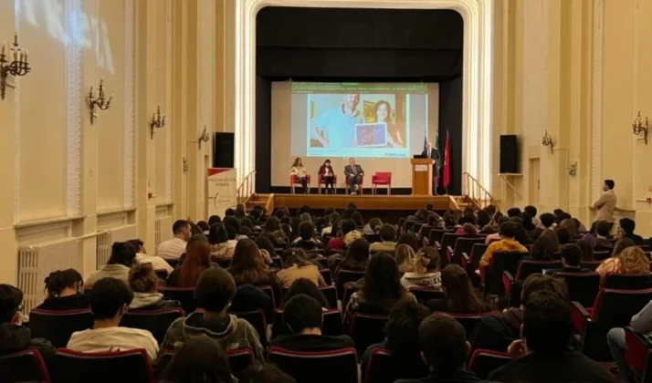 İTALYAN KÜLTÜR MERKEZİ’NİN “DÜNYANIN SINIRLARI” BAŞLIKLI TARİH DERSLERİ, 7 MART’TA “ROMA VE DOĞU” ETKİNLİĞİYLE SÜRÜYOR!