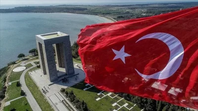 İtilaf Devletlerine ”Çanakkale geçilmez!” dedirterek tarihe mal olan bir milletin torunlarıyız!