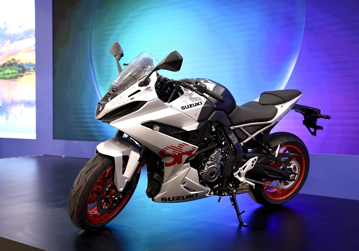 Motosiklet Severlerin Merakla Beklediği Suzuki  GSX-8R’ın Fiyatı Açıklandı!