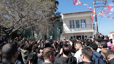 Özdağ, İzmir’de miting düzenledi