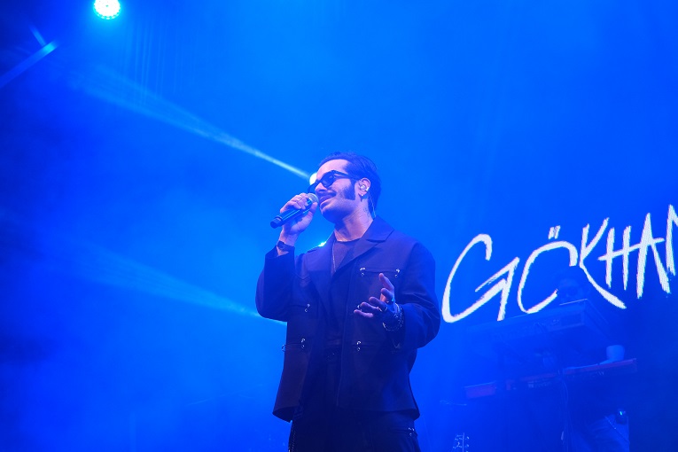 GÖKHAN TÜRKMEN 10 GÜNDE 7 KONSER VERDİ