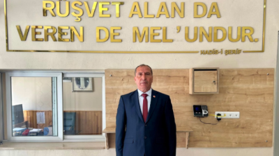 Yeniden Refah’lılar kazandığı belediyelere “rüşvet” tabelası astı