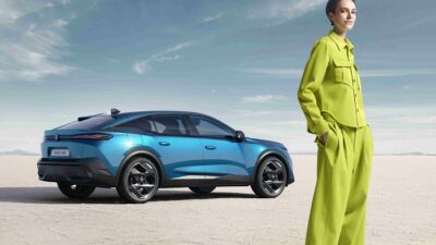 YENİ PEUGEOT E-408 PARİS OTOMOBİL FUARI’NDA DÜNYAYA TANITILACAK!