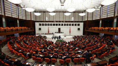 ‘Gazi Meclis, Öcalan’a Açılamaz!’