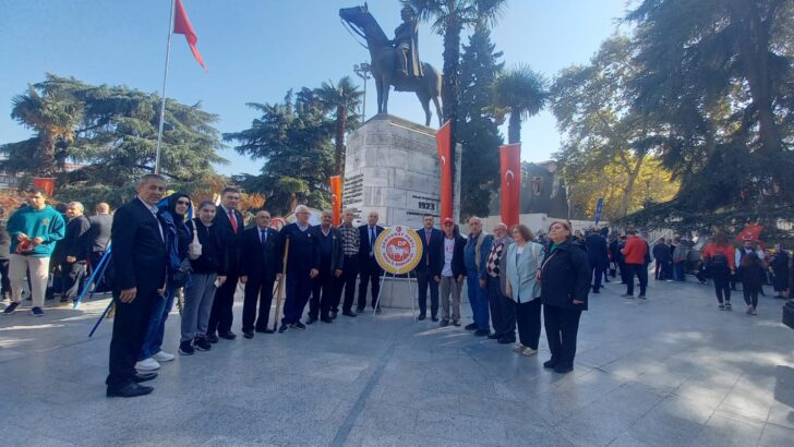 29 Ekim Cumhuriyet Bayramına Demokrat Kutlama!