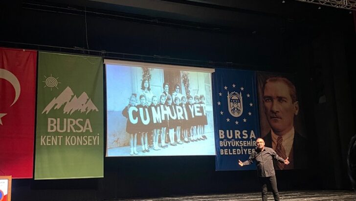 Sunay Akın, ‘Cumhuriyet’e giden yol’da Bursalılar ile buluştu