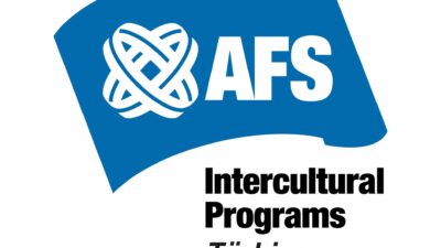 ÖĞRENCİLER, AFS KÜLTÜRLERARASI PROGRAMLARI İLE FARKLI KÜLTÜRLERİ KUCAKLAYARAK, MERAKLARINI KEŞFE DÖNÜŞTÜRÜYOR
