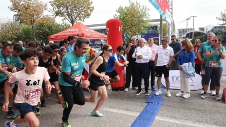 BAŞKAN ŞADİ ÖZDEMİR ‘EKER I RUN’ HEYECANINA ORTAK OLDU