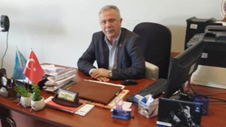 Sadece Mahallenin Muhtarı Değil, Ağabeysi…