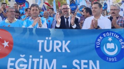 Türk Eğitim Sen Bursa; “Öğretmenlik Mesleği Kanunu Teklifi’nin Tüm Kanunları TBMM’den Geçmeden Tekrar Hassas Olduğumuz Konular Gözden Geçirilmelidir!”