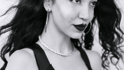 PINAR AZİZOĞLU’NDAN YENİ BİR ROCK MARŞI !