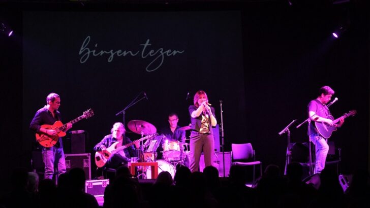 ‘Caz Pazarı’ rüzgarı, Birsen Tezer’le esti