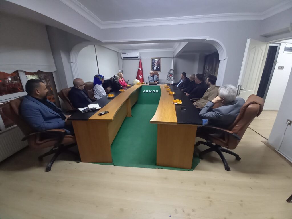 BAŞKAN YAYLA ARTVİNLİLER İLE BİR ARADA