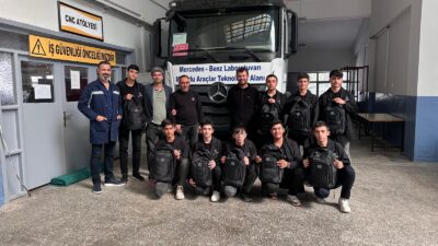 Mercedes-Benz Türk, Tam 10 Yıldır Hem Mesleki Eğitime Hem de Endüstrinin Geleceğine Yatırım Yapıyor!
