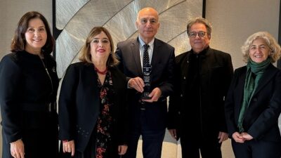 Dr. Mahfi Eğilmez’e “Yeni Ekonomi” yapıtı için Prof. Dr. Vecihe Hatiboğlu 2023 Anma Ödülü Sunuldu
