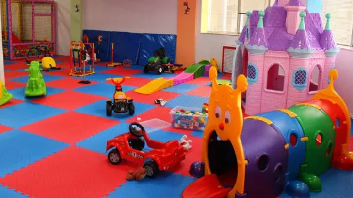 Yoksulun Ücretsiz Kreşine de Yasak