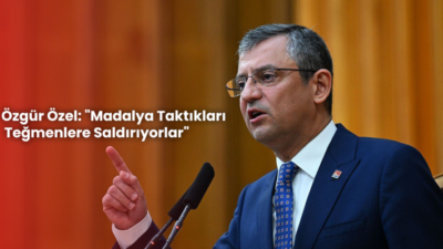 Madalya taktıkları teğmenlere saldırıyorlar