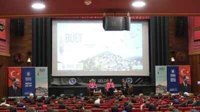 Bursa’da edebiyat şöleni yaşandı