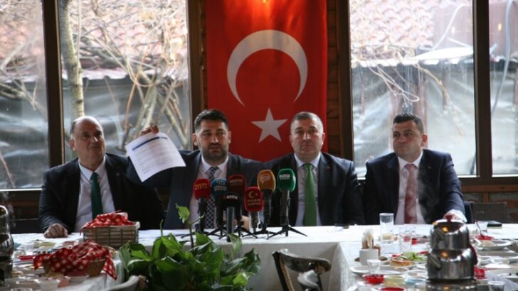 Bahri Palas yazdı; DÖRT PEHLİVAN ÇIKTI MEYDANE DÖRDÜDE BİBİRİNDEN MERDANE