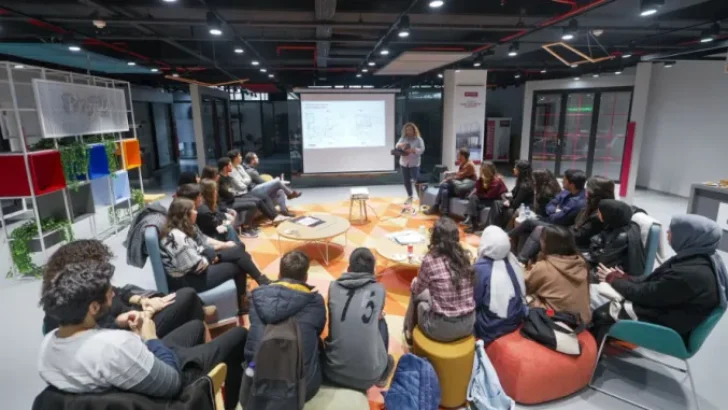 IQ Akademi, mimar adaylarına mesleki deneyim sunuyor