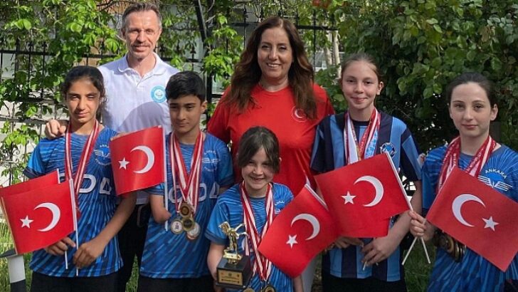 ALPAGUT TURAN FEDERASYONU TÜRKİYE AS BAŞKANI CANAN CEYLAN’DAN YENİ YIL MESAJI