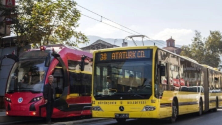 Bursa’da yılbaşı gecesi ulaşım seferleri uzatıldı