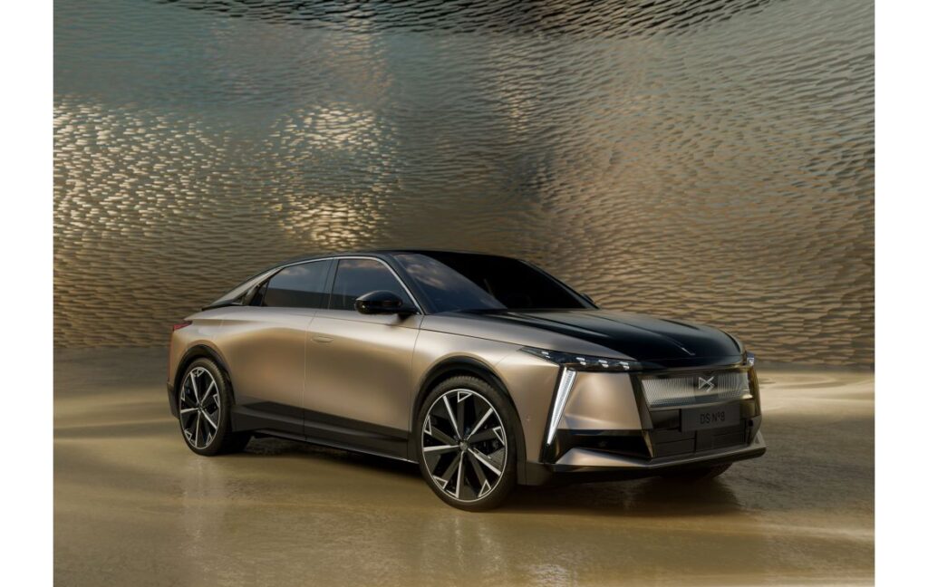 DS AUTOMOBILES, 2025 BRÜKSEL OTOMOBİL FUARI’NDA ELEKTRİFİKASYON VİZYONUNU SERGİLEYECEK!