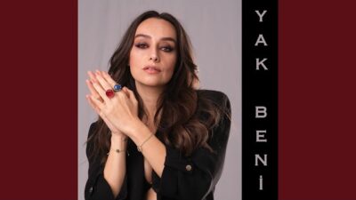 TÜRKÜ AKBAYRAM’DAN YENİ TEKLİ ‘”YAK BENİ”