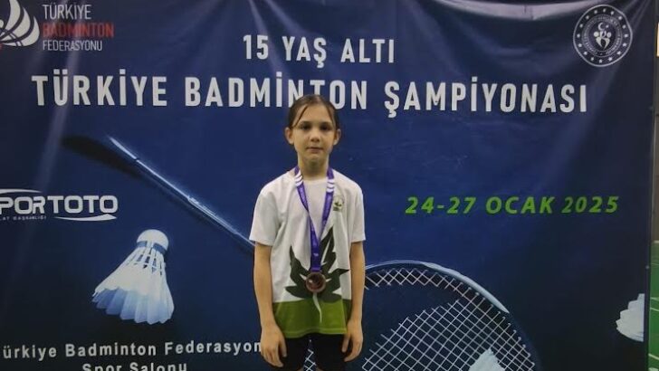 Osmangazili genç badmintoncudan gururlandıran başarı