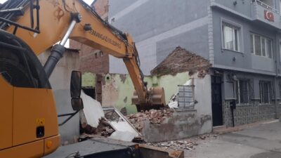 Metruk bina yıkımları yeni yılda hız kazandı