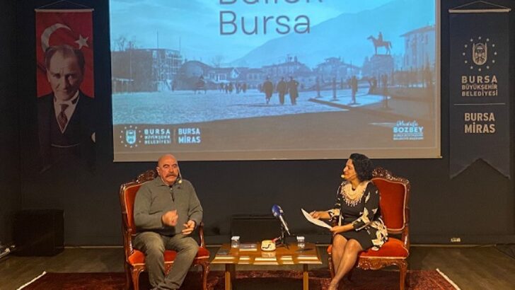 ‘Bursa Bellek- Kent Söyleşileri’nin ilk konuğu Ezel Akay oldu