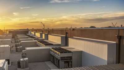Vertiv ve Compass Datacenters, Sıvı ve Hava Soğutma Sistemlerini Birleştirerek Yapay Zeka Uygulamalarında Sıvı Soğutmanın Yaygınlaşması için İşbirliği Yapıyor