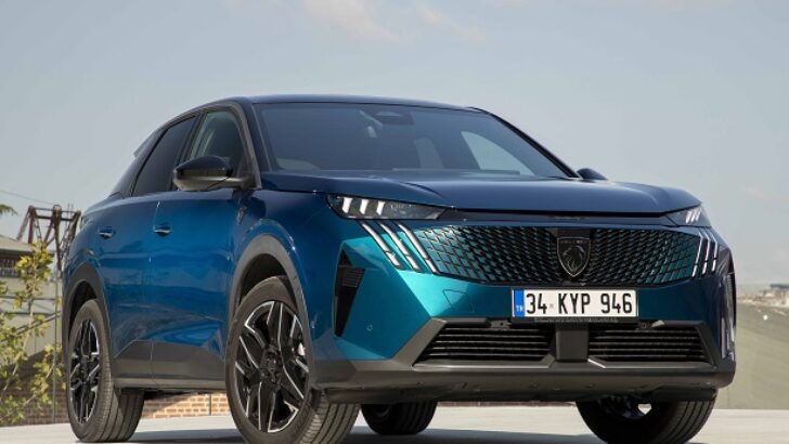 YENİ PEUGEOT 3008, 100 BİN ADEDİN ÜZERİNDE SİPARİŞE ULAŞARAK SEGMENTİNİN EN BÜYÜK OYUNCUSU OLDUĞUNU GÖSTERDİ!