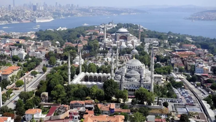İSTANBUL’DA SÜRDÜRÜLEBİLİR TURİZM DEVRİMİ: YEŞİL SEYAHAT TRENDLERİ YÜKSELİYOR