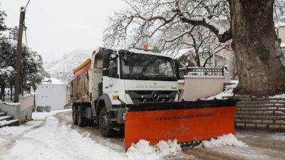 Gemlik Belediyesi Kar Yağışına Karşı Teyakkuzda
