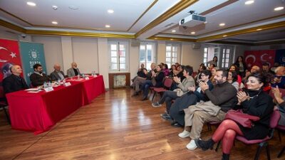 Usta yazarlar Nâzım’ı yazma serüvenlerini anlattı
