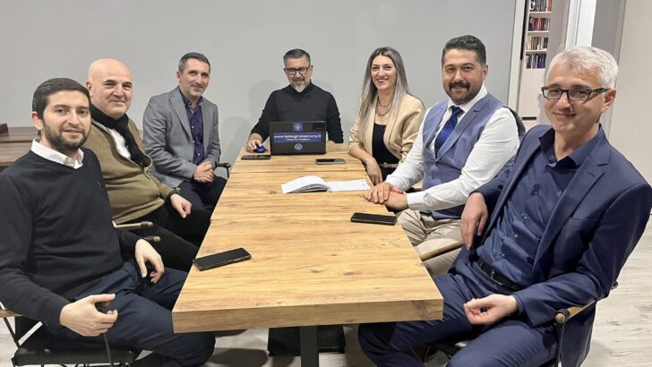 Devlete Sadakat, Tarafsızlık, Liyakat!!!