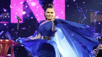 DENİZ SEKİ 14 Şubat’ta şıklığı ve şarkılarıyla büyüledi