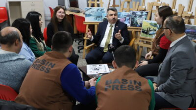 Yıldırım Belediye Başkanı Oktay Yılmaz Yıldırım Ticaret Mesleki ve Teknik Anadolu Lisesi öğrencileriyle bir araya geldi.