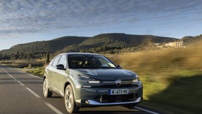 YENİLENEN CITROËN C4 VE C4 X TÜRKİYE’DE!