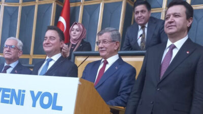 YENİ YOL PARTİSİ ADI ALTINDA BİRLEŞİLDİ