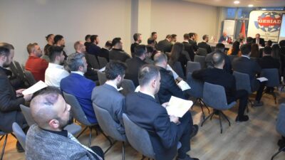 GESİAD’DA TOLGA PAPATYA OYBİRLİĞİ İLE GÜVEN TAZELEDİ